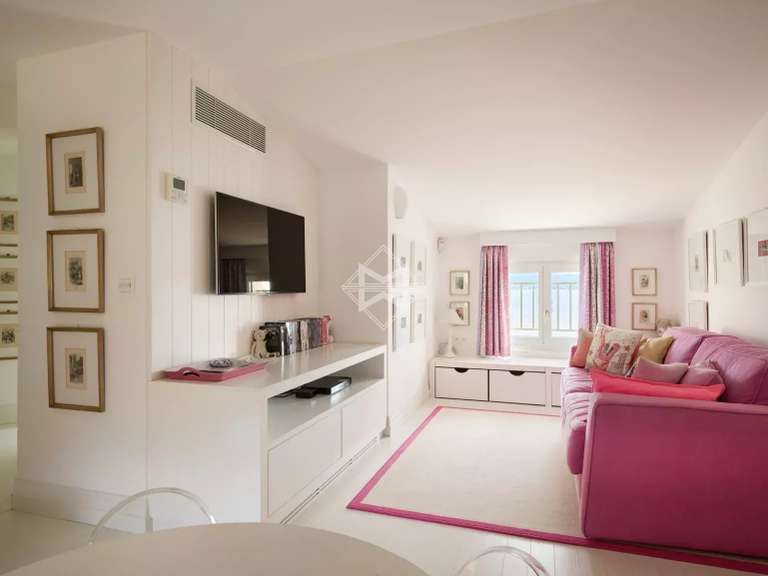 Villa Grimaud - 7 bedrooms - 311m²