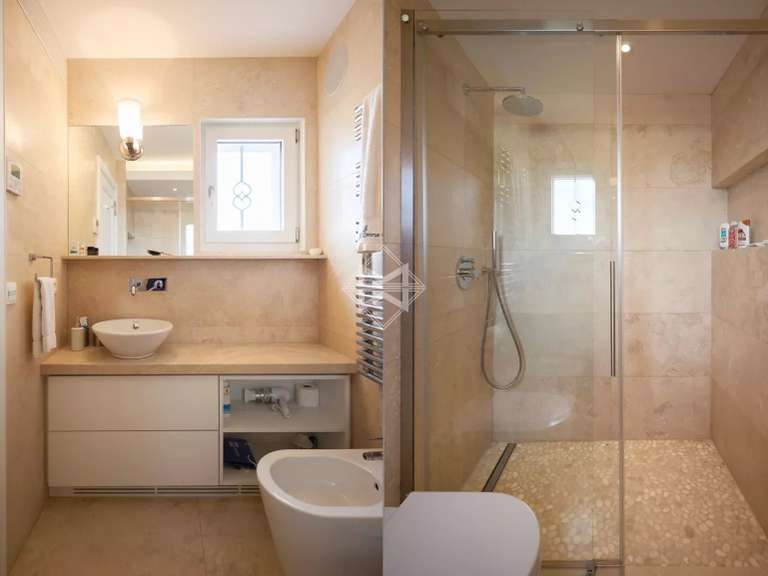 Villa Grimaud - 7 bedrooms - 311m²