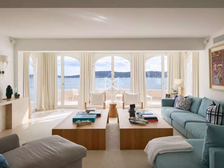 Villa Grimaud - 7 bedrooms - 311m²