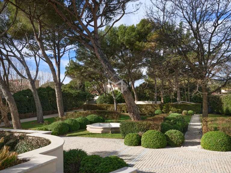 Villa Grimaud - 7 bedrooms - 311m²