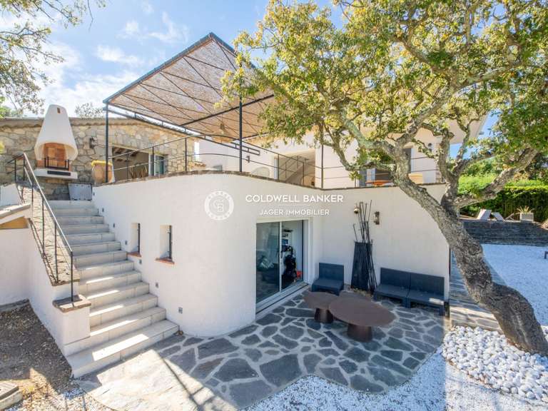 Villa Grimaud - 6 bedrooms - 230m²