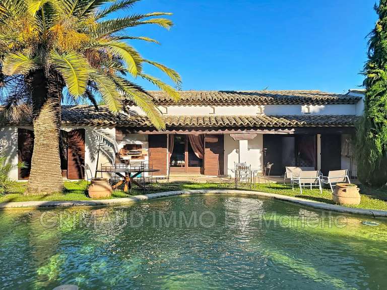 Villa Grimaud - 5 chambres - 236m²