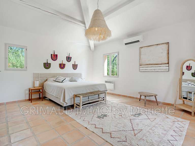Villa Grimaud - 4 chambres - 197m²