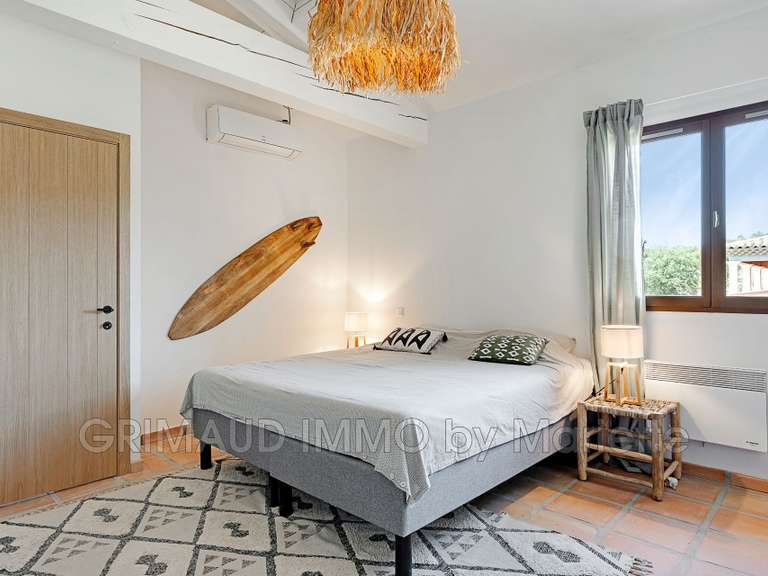 Villa Grimaud - 4 chambres - 197m²