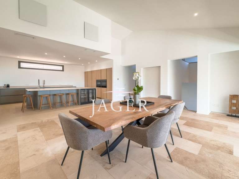 Villa Grimaud - 5 bedrooms - 330m²