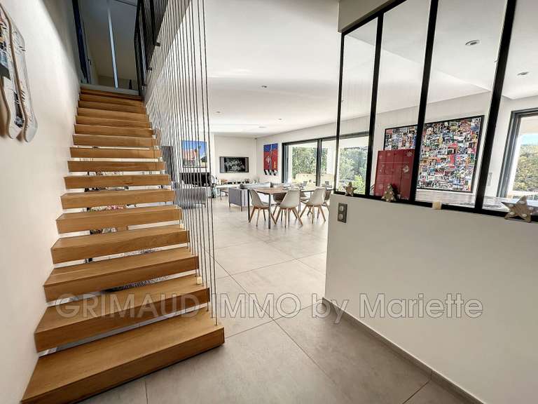 Villa Grimaud - 5 chambres - 198m²