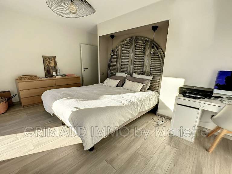 Villa Grimaud - 5 chambres - 198m²