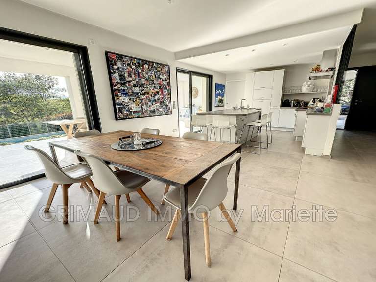 Villa Grimaud - 5 chambres - 198m²