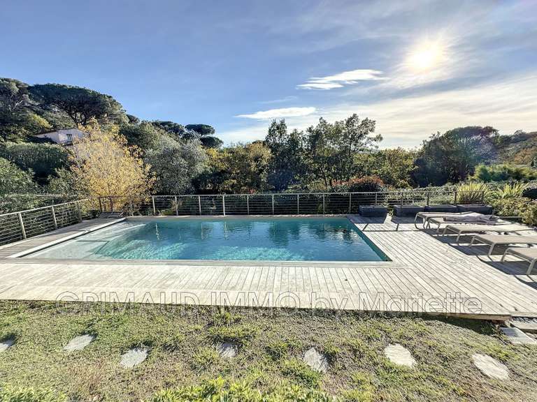 Villa Grimaud - 5 chambres - 198m²