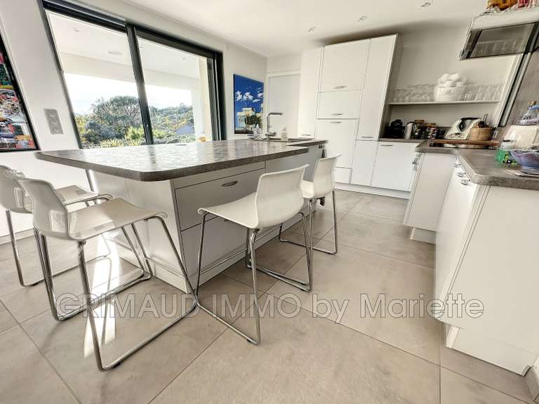 Villa Grimaud - 5 chambres - 198m²