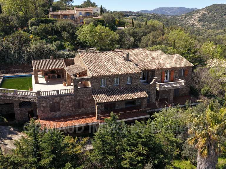 Villa Grimaud - 9 chambres - 498m²