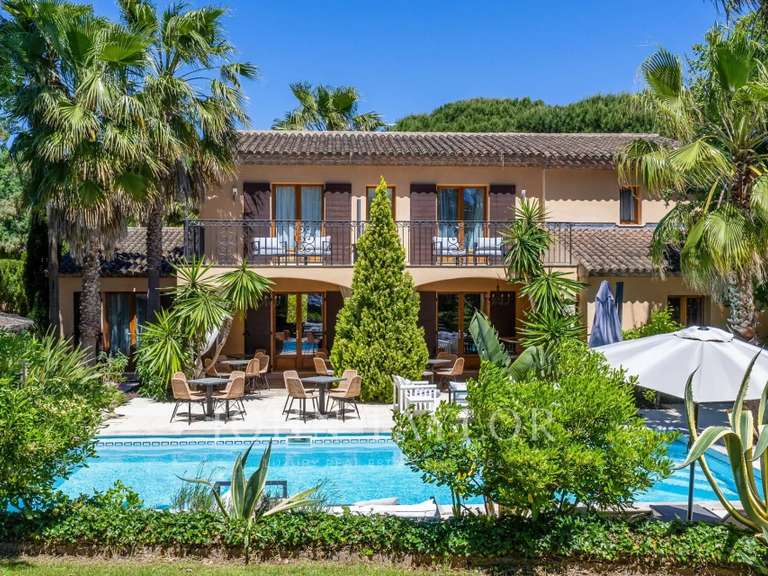 Villa Grimaud - 16 chambres - 840m²