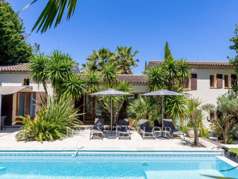Villa Grimaud - 16 chambres - 840m²