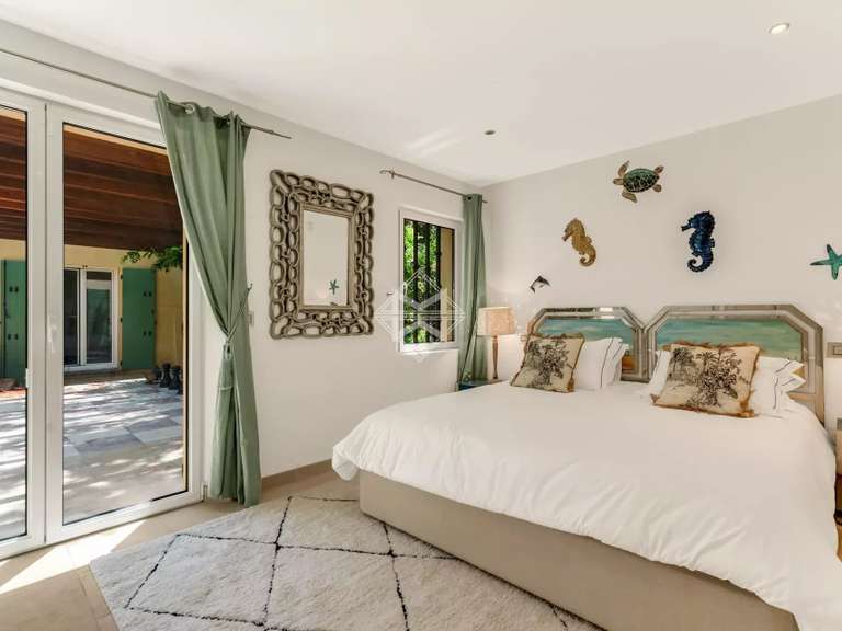 Villa Grimaud - 8 bedrooms - 300m²
