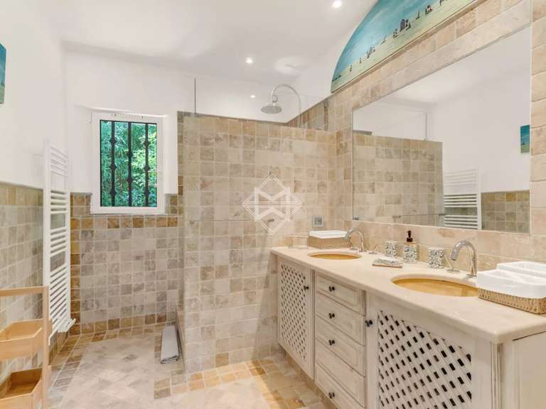 Villa Grimaud - 8 bedrooms - 300m²
