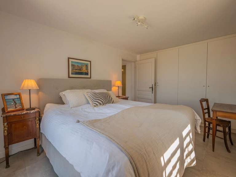 Villa Grimaud - 4 chambres - 200m²