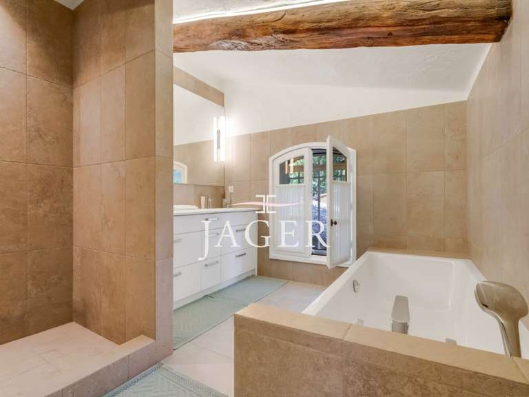 Villa with Sea view Grimaud - 6 bedrooms - 250m²