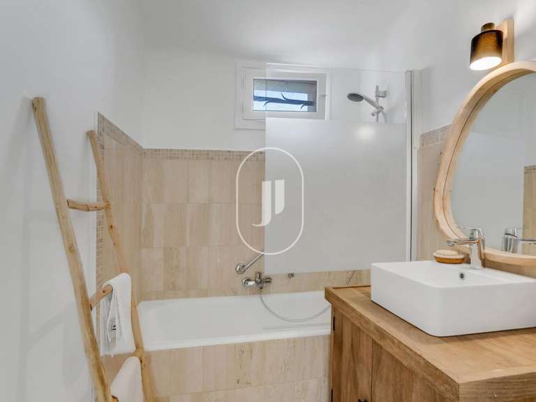 Villa Grimaud - 6 chambres - 264m²