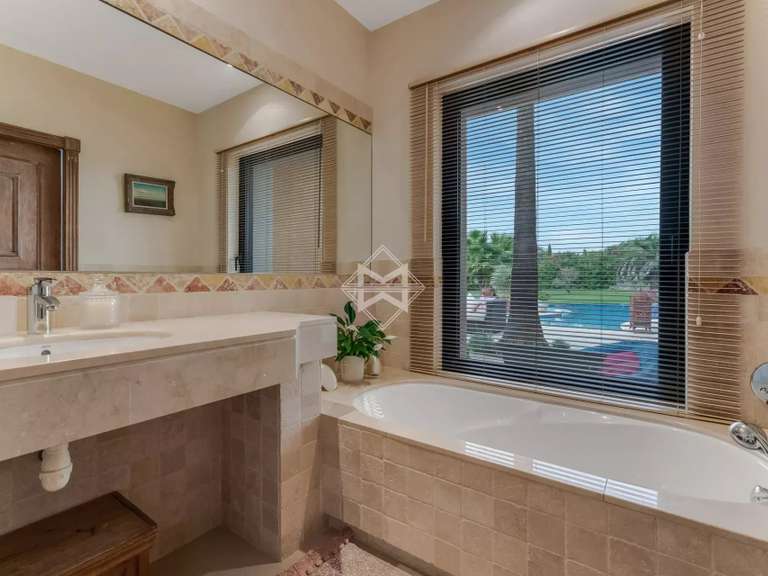 Villa Grimaud - 4 chambres - 282m²