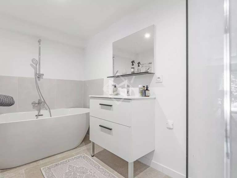 Villa Grimaud - 6 chambres - 300m²