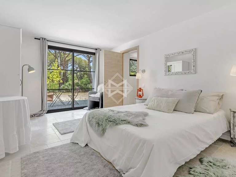 Villa Grimaud - 6 chambres - 300m²