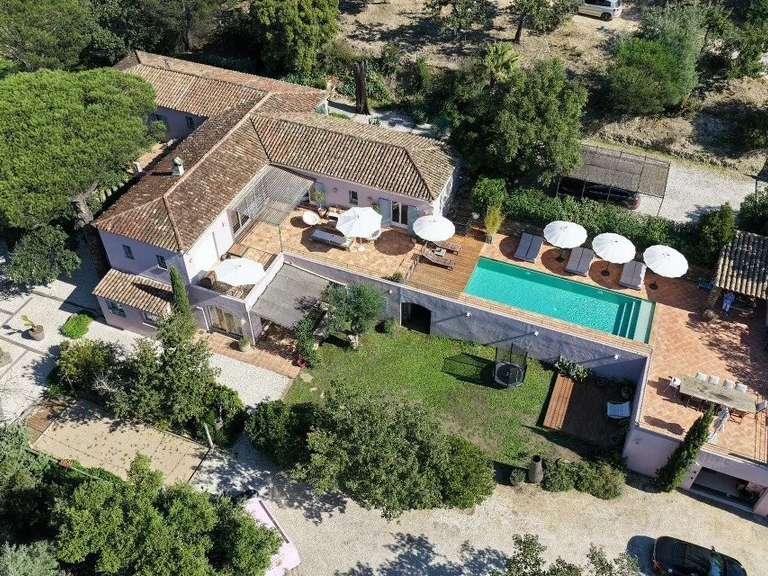 Villa Grimaud - 7 chambres - 280m²