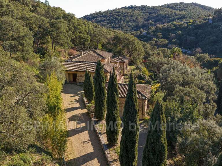 Villa Grimaud - 6 chambres - 250m²