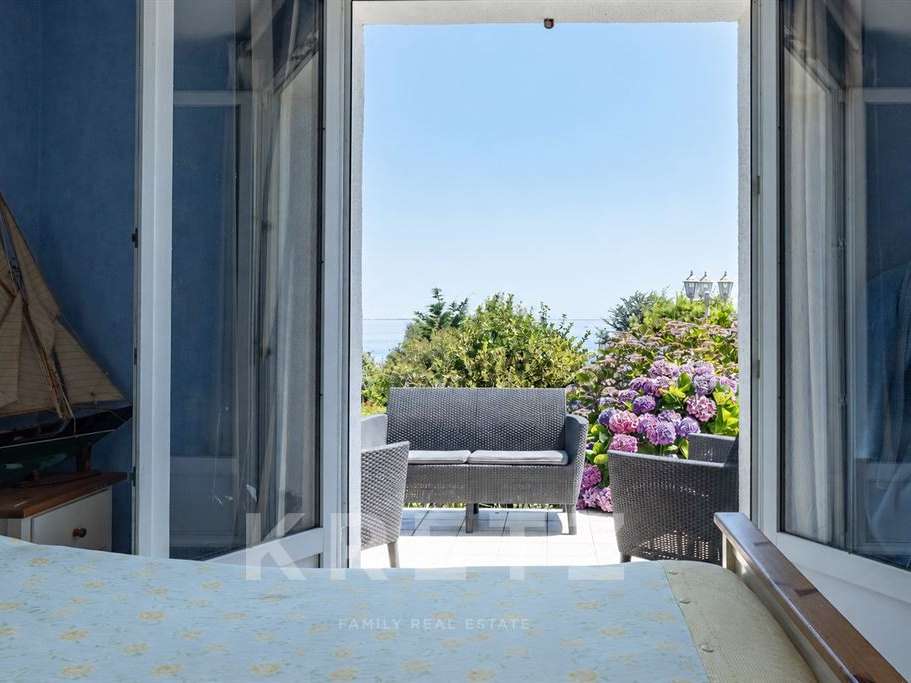 House Groix