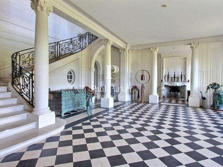 Castle Guémené-sur-Scorff - 11 bedrooms