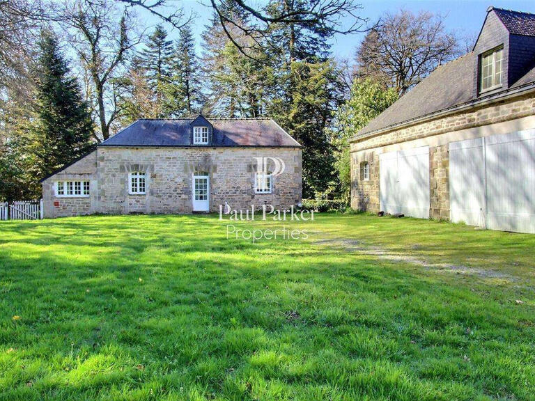 Castle Guémené-sur-Scorff - 11 bedrooms