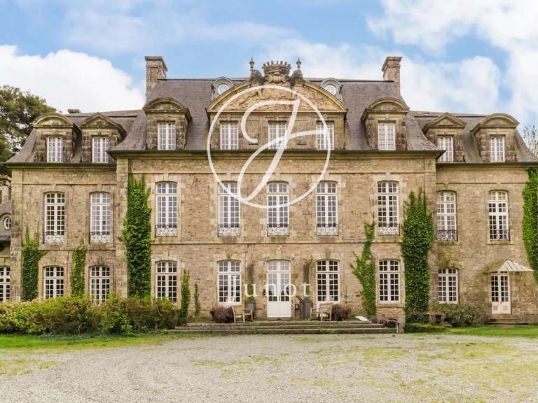 Château Guémené-sur-Scorff - 11 chambres - 1201m²