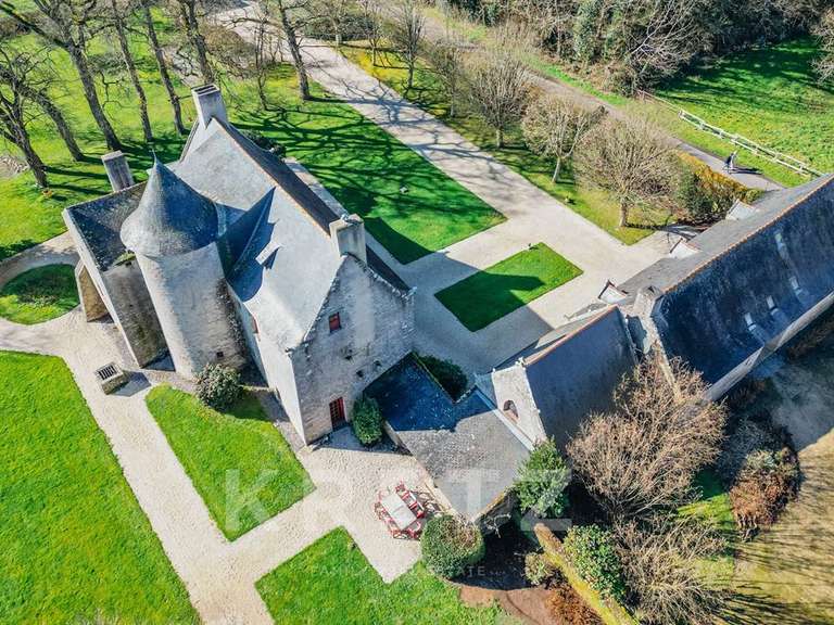 Maison Guérande - 10 chambres - 715m²