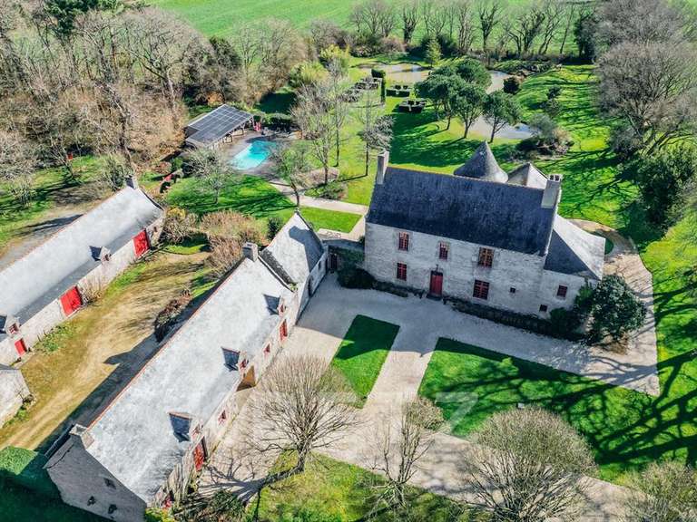 Maison Guérande - 10 chambres - 715m²
