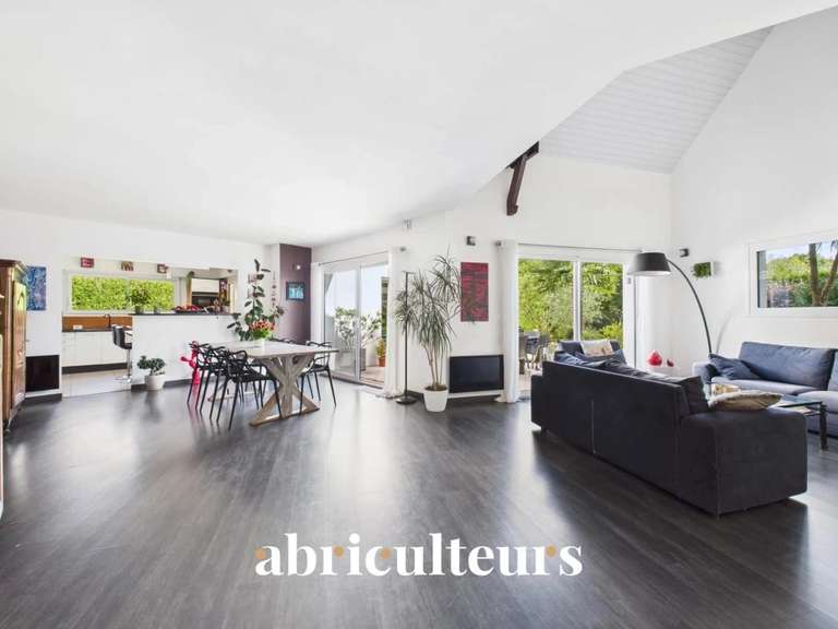 Maison Guérande - 4 chambres - 258m²