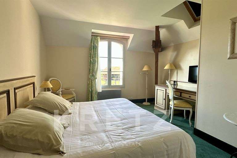 Château Guéret - 30 chambres - 1540m²
