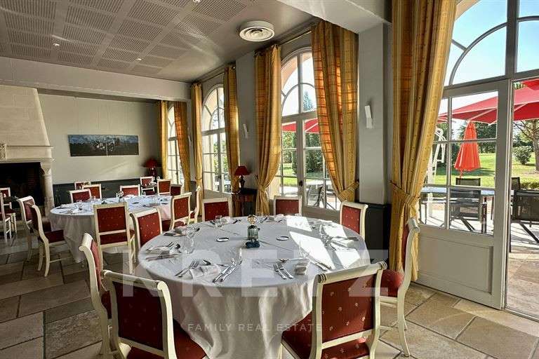 Château Guéret - 30 chambres - 1540m²