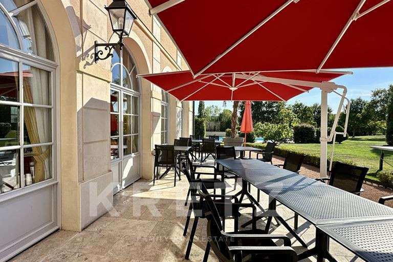 Château Guéret - 30 chambres - 1540m²