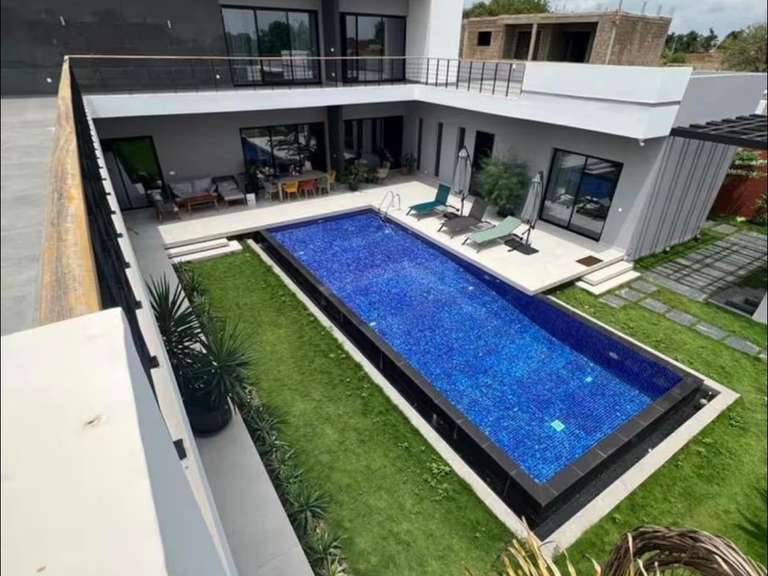 Maison Guéret - 6 chambres - 450m²