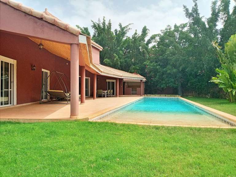Villa Guéret - 4 chambres - 350m²