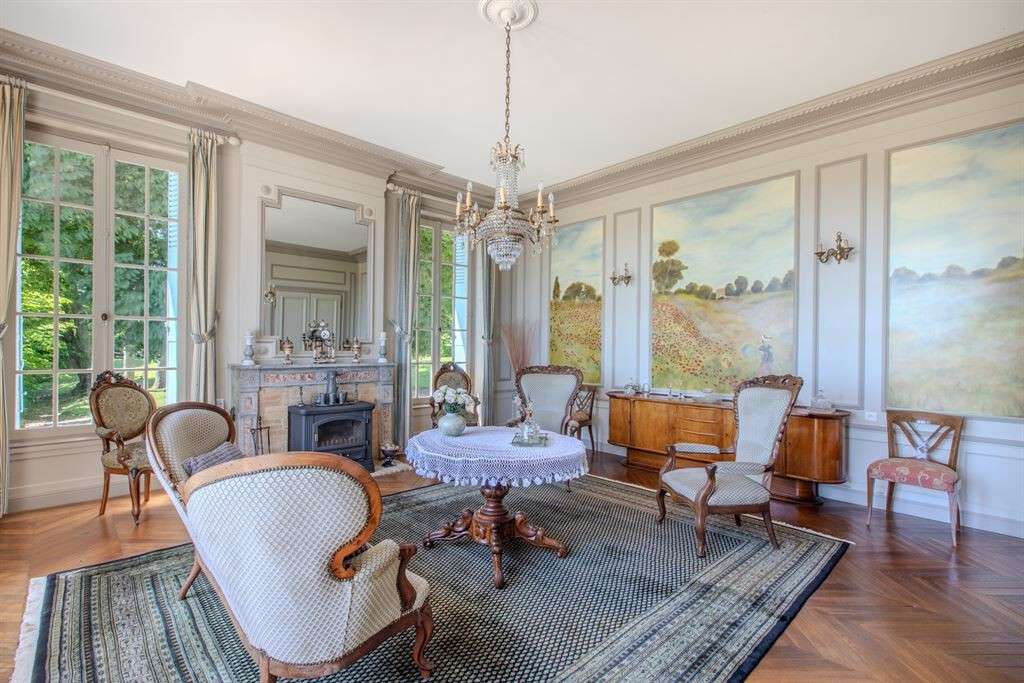 Castle Gueugnon