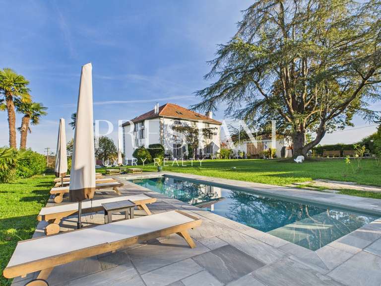 Maison Guiche - 6 chambres - 403m²