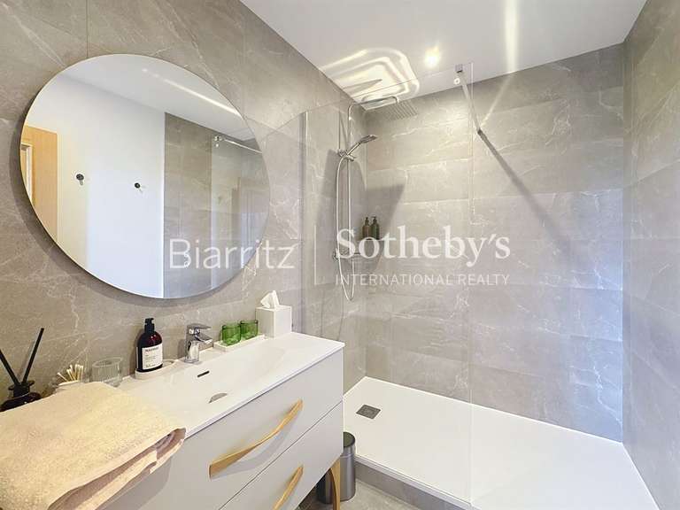 Maison Guiche - 6 chambres - 405m²