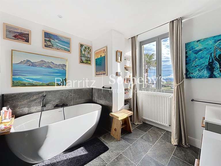 Maison Guiche - 6 chambres - 405m²