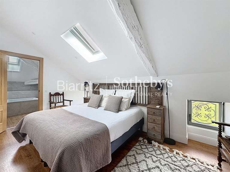 Maison Guiche - 6 chambres - 405m²