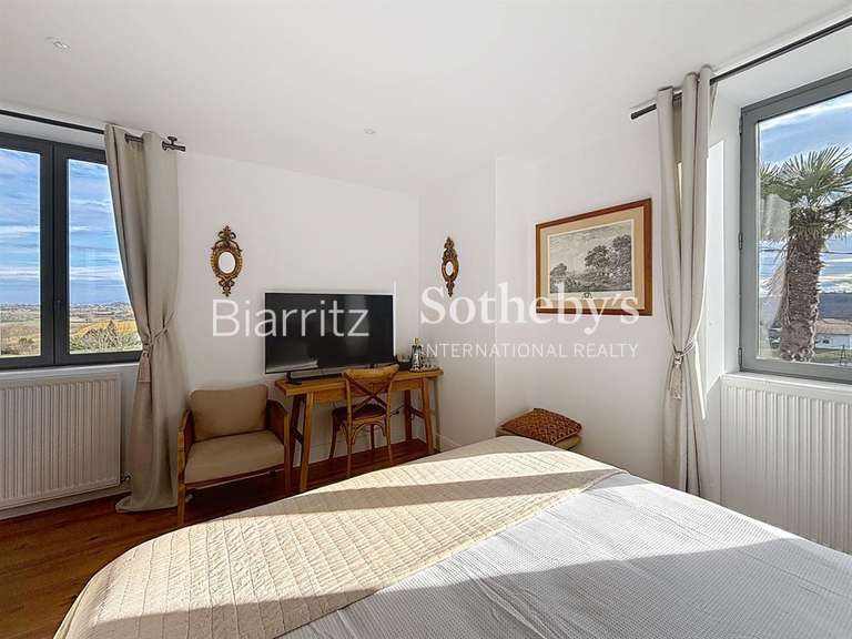 Maison Guiche - 6 chambres - 405m²