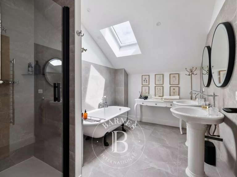 Propriété Guiche - 6 chambres - 405m²