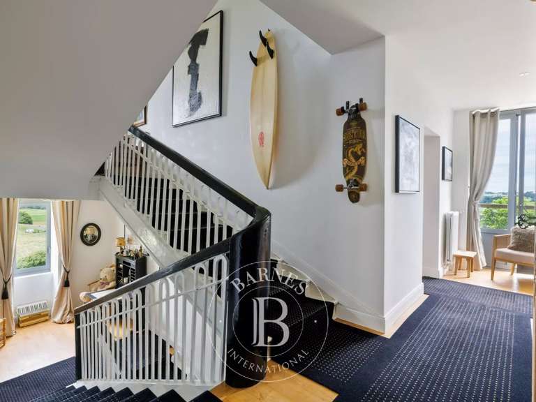 Propriété Guiche - 6 chambres - 405m²