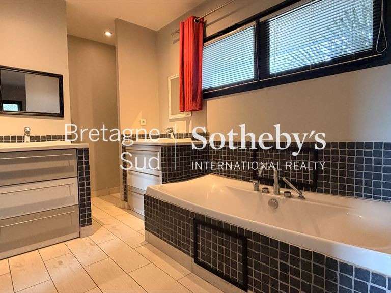 Maison Guidel - 4 chambres - 274m²
