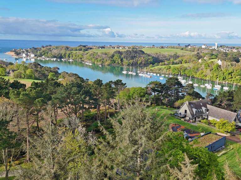 Propriété Guidel - 9 chambres - 590m²