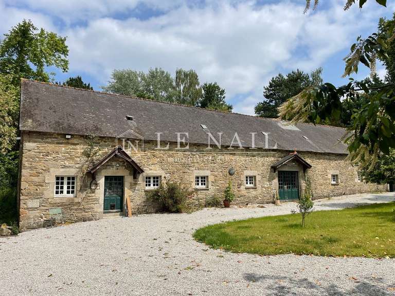 Manor Guingamp - 3 bedrooms - 270m²